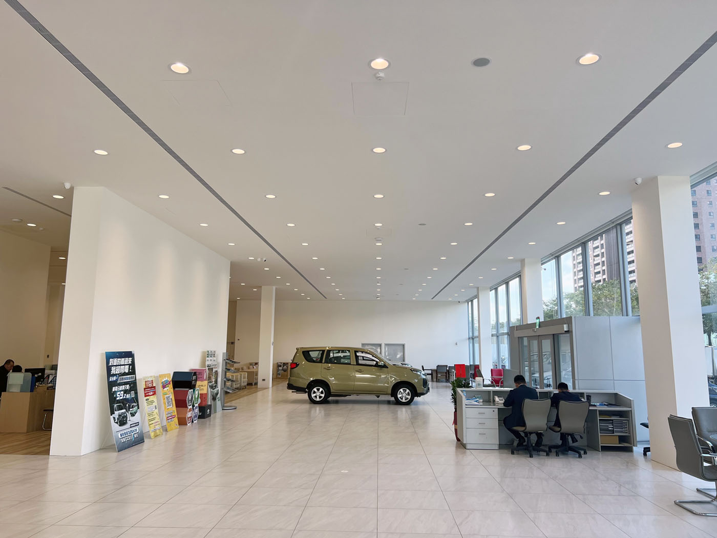 力峒室內裝修工程-匯豐汽車 北桃園據點