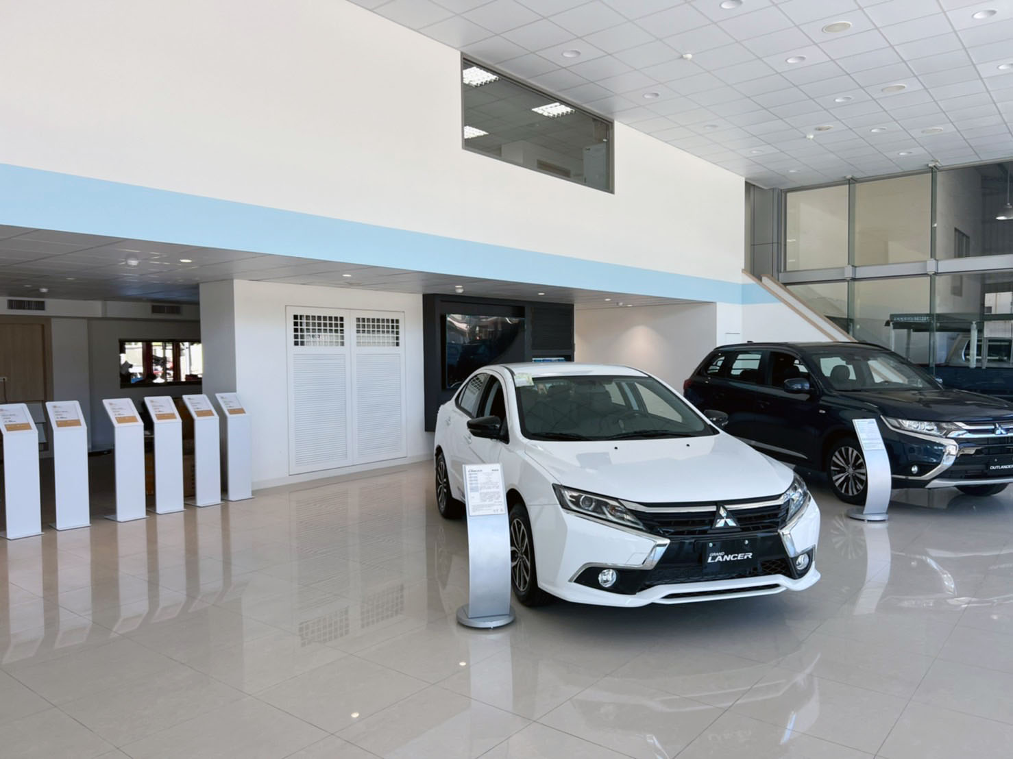 力峒室內裝修工程-匯豐汽車 羅東據點CMC+MAXUS 雙品牌